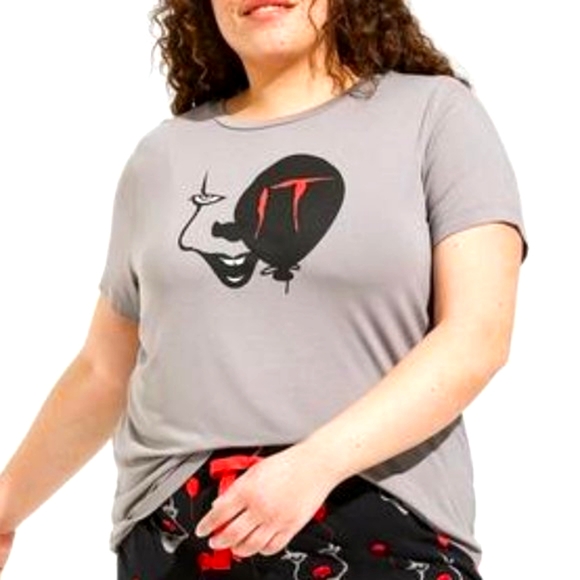 ❤️NWT VINTAGE TORRID TEE - PENNYWISE STEPHEN KING'S IT SCARY CLOWN HALLOWEEN - Picture 10 of 13